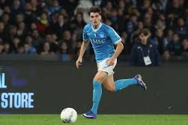 非法博彩后台：揭秘“假视讯”是如何利用录像回放与实时合成欺骗在线玩家的。（揭露非法博彩“假视讯”骗局：录像回放与实时合成如何欺骗在线玩家）